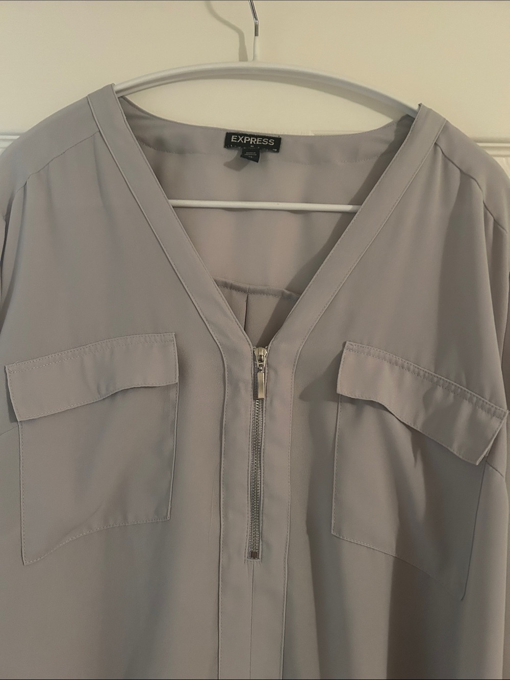 Express Light lilac V-Neck Zip Blouse